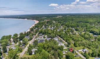 9168 Applewood St, Angola, NY 14006
