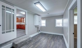 1320 N 9th St, Arkansas City, KS 67005