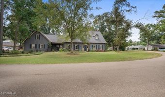 112 Swallow Dr, Brandon, MS 39047
