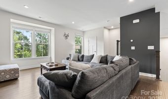 3003 Salix Bend Dr, Charlotte, NC 28205
