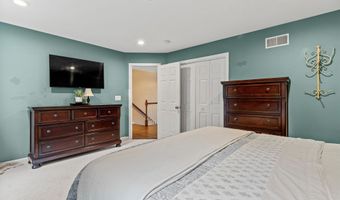 104 Windsor Dr, Auburn, NH 03032