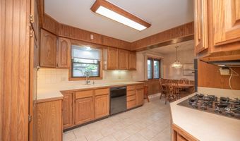 950 Kirwan Dr, Austintown, OH 44515