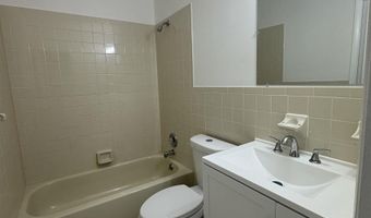 6 Oyster Bay L, Absecon, NJ 08201