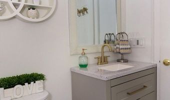 435 Cabot St B, Beverly, MA 01915