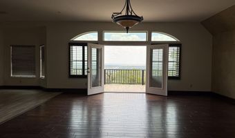 808 Dennis Way, Carlsbad, NM 88220