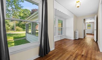 73837 Floral St, Armada, MI 48005