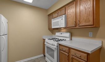 101 FIELDCREST St 204, Ann Arbor, MI 48103