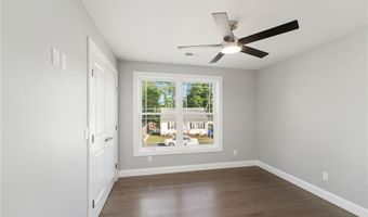 10 Sherwood Ave, North Providence, RI 02911