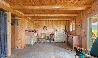 15 S RAINBOW Dr, Cora, WY 82925