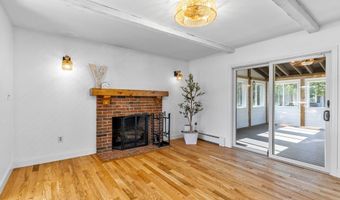 3 Cedar Hill Dr, Acushnet, MA 02743