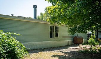 6 Joyce Ln, Raymond, NH 03077