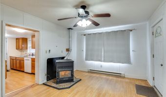 1314 Bank St, Atwater, OH 44201