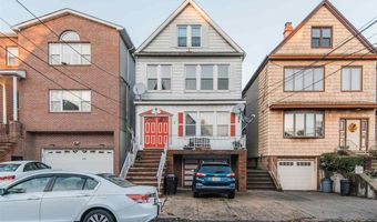 13 W 27TH St, Bayonne, NJ 07002