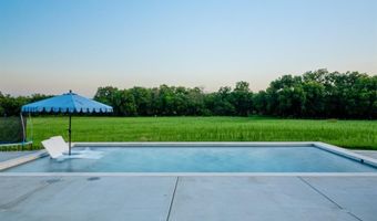 2011 County Road 1590, Alvord, TX 76225