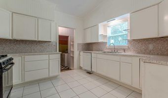 1323 Columbia Ave, Benton, AR 72015
