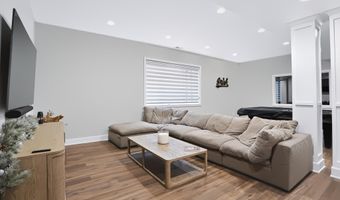 4025 Pitscottie Ct, Bargersville, IN 46106