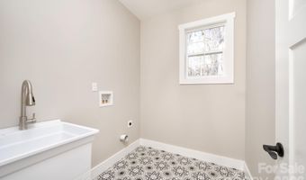 9 Myrtle Lee Cv, Arden, NC 28704