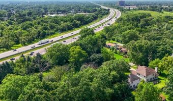 4 N Niles Ave, Addison, IL 60101
