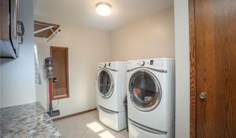 308 N Quincy St, Alexandria, MN 56308