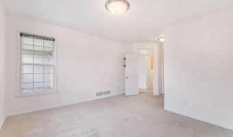 2925 N Knightsbridge Cir, Ann Arbor, MI 48105
