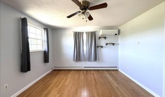 902 Eastern Ave, Augusta, ME 04330