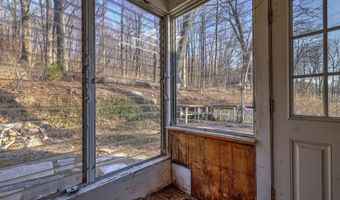 298 Wooding Hill Rd, Bethany, CT 06524