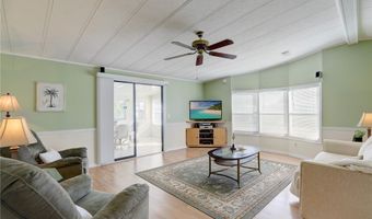 922 Hemlock St, Barefoot Bay, FL 32976