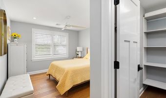 48 TRAVELERS Ct, East Greenwich, RI 02818