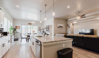 945 Datura Dr, Alamogordo, NM 88310