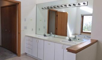 3240 Bellflower Ct, Ann Arbor, MI 48103
