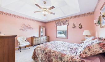 211 Orchard Ln, Alexandria, IN 46001