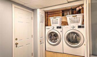 63 Pendar Rd, North Kingstown, RI 02852