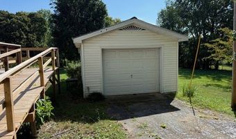 146 Dry Valley Rd, Algood, TN 38506