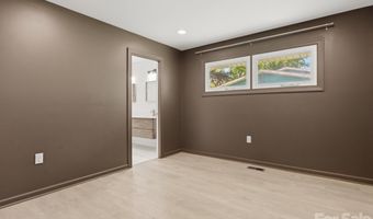 3633 Rosehaven Dr, Charlotte, NC 28205