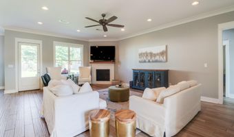 368 Goose Pointe Blvd, Biloxi, MS 39531