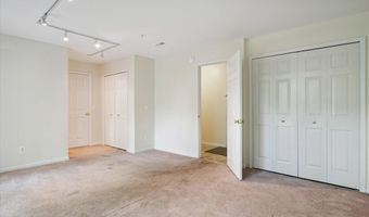 2817 Barclay Way, Ann Arbor, MI 48105