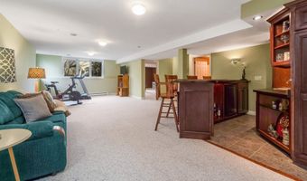 420 E FERNWOOD Ln, Appleton, WI 54913