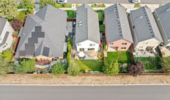 19545 Salmonberry Ct, Bend, OR 97702