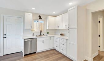 9188 Valencia St, Spring Valley, CA 91977