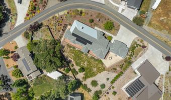 1335 Wikiup Dr, Santa Rosa, CA 95403