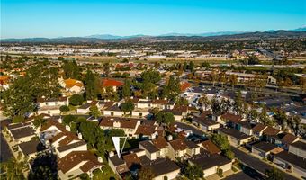 5573 E Vista Del Rio, Anaheim, CA 92807