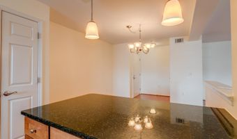 4061 FOUR MILE RUN Dr 202, Arlington, VA 22204