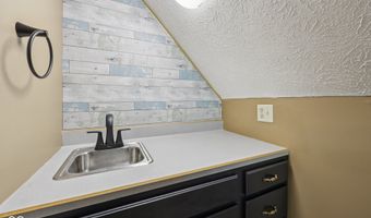 6983 White Oak Dr, Avon, IN 46123