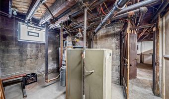 977 W Prospect Rd, Ashtabula, OH 44004