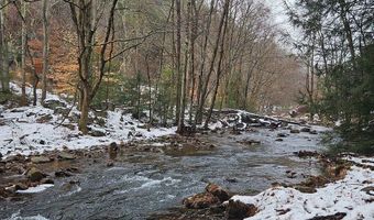 102 Patten Cir, Albrightsville, PA 18210