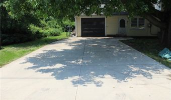 2842 Fairview Dr, Ashtabula, OH 44004