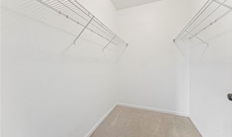 276 Sandover Dr, Aurora, OH 44202