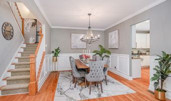 73 Lawrence Ave 73, Danbury, CT 06810