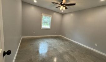 90 Gainer Ferry Rd, Batesville, AR 72501