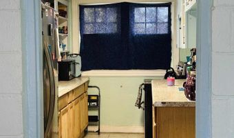 198 Holmesville Ave, Baxley, GA 31515